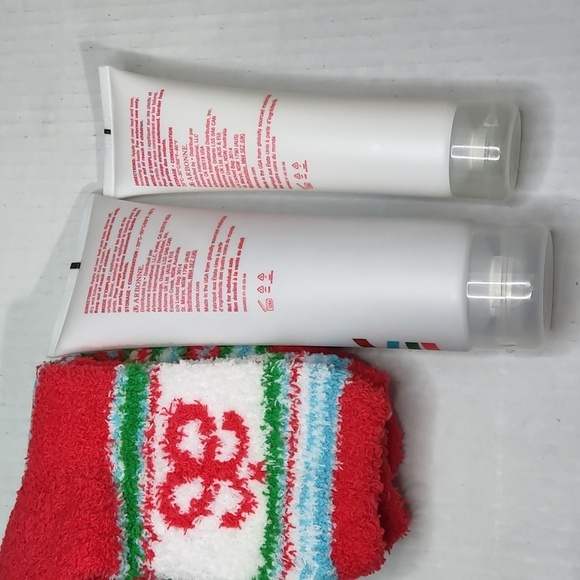 Arbonne Pampermint Foot Care Duo And socks NEW NOS Unopened - Picture 4 of 8